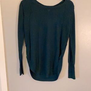 RD style. Size medium light sweater.